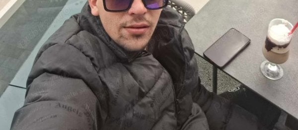 SALUT ALEX 26 SPORTIV 190 DOTAT DISCRET ROG SERIOZITATE - imagine 4