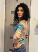 Pentru tine: bruneta skinny - imagine 3