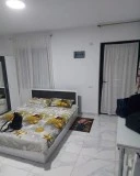 Bărbat tânăr caut doamne și domnișoare - imagine 1