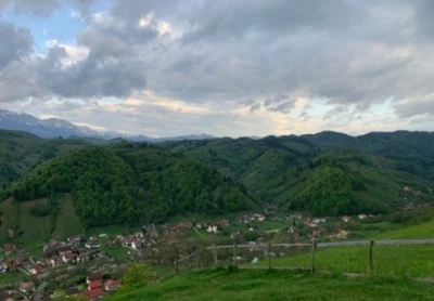 Tanar om de afaceri grec, caut o fata de peste 18 ani pentru o relatie frumoasa