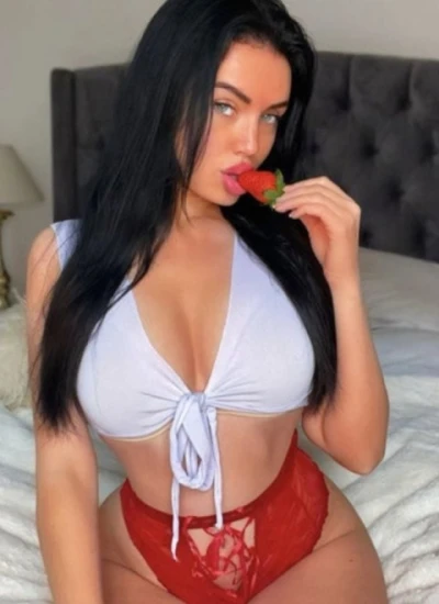 Locuiesc singura...Mall Vitan..