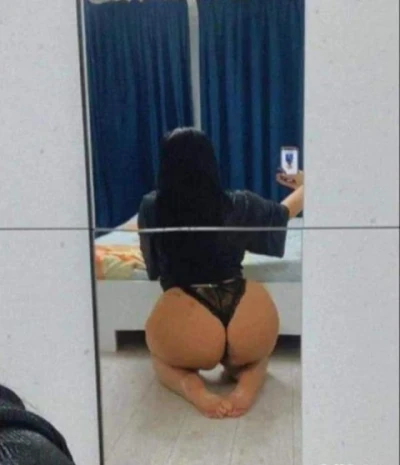 Iulia bruneta plinuta top cu forme reale xx