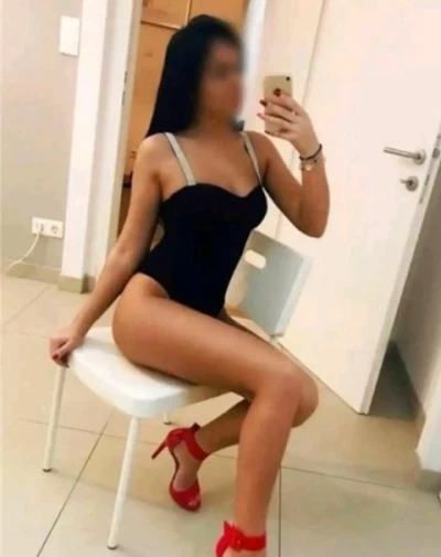 New,Vera la tine în oras