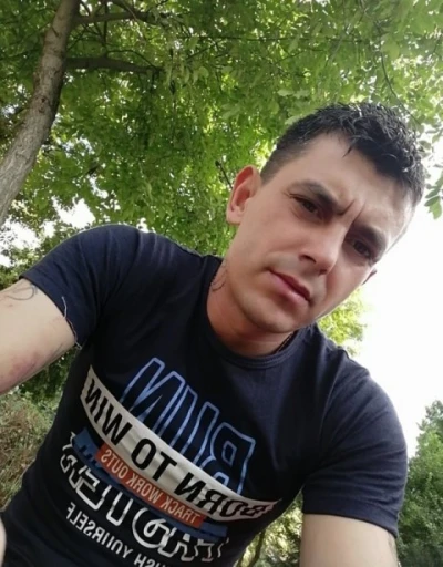 Bună fetelor și doamnelor