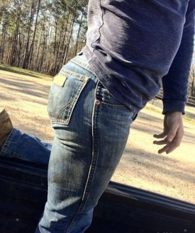 Doresc sa cunosc băiat Activ