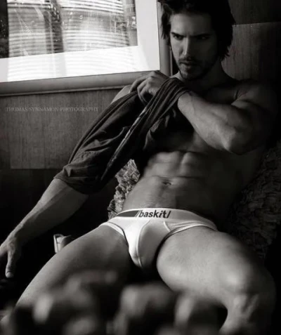 Pentru Doamne si Domnisoare