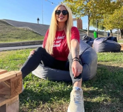 Show Web -Sexting-videoclipuri