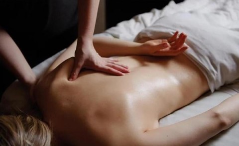 Pentru doamne si domnisoare.. Masaj erotic si de relaxare...