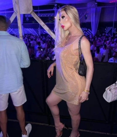 Transexuala noua pe site