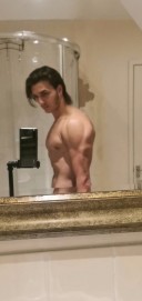 Barbat brunet - imagine 3