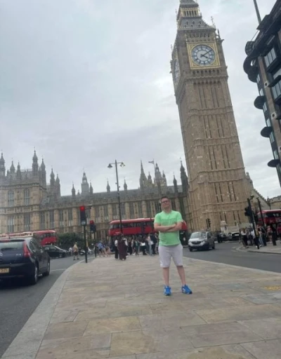 Ofer show web și intalniri