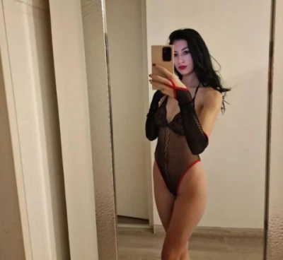 Am revenit cu show web