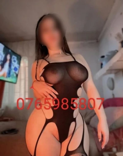 Noua în oraș doar 2 zile