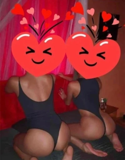 Fată trans și o fată