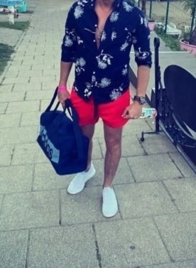 Doar pentru doamne,domnișoare si cupluri