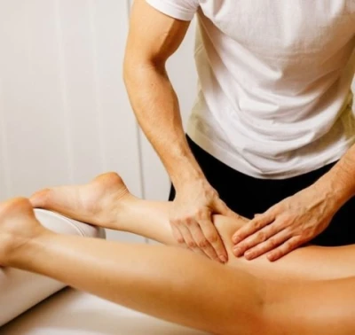 Medic străin Maseur