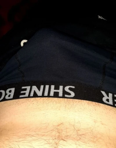 Tânăr discret pentru domnișoare&doamne!