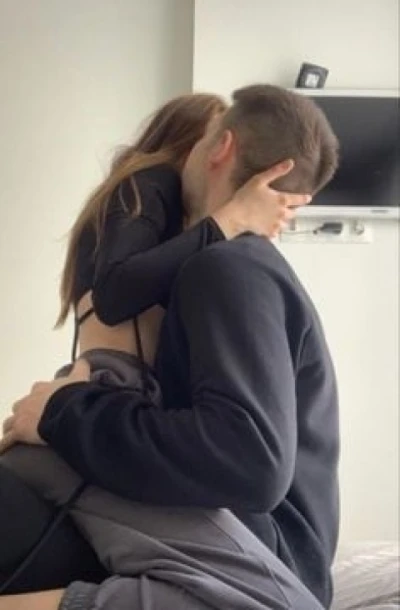 Pentru Doamne Domnisoare Discretie maxima!