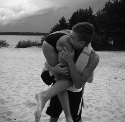 Tânăr singur fără obligații