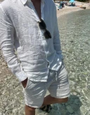 Doar pentru doamne domnișoare și cupluri. - imagine 1