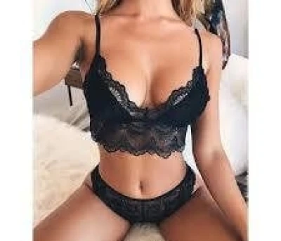 Buna ma numesc Angelina ,sunt din Pucheni si mi as dori sa te cunosc ;)