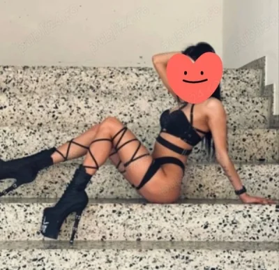 LA TINE SAU LA HOTEL