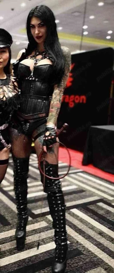 Transexuala Damazonia dominatoare doar activa ofer si show web si deplasari