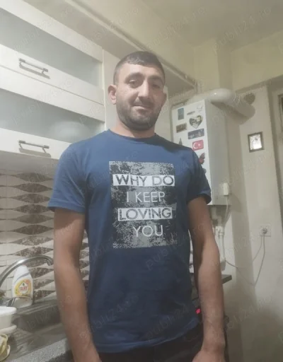 Barbat 27 ani dotat pt domnisoare,doamne si cupluri