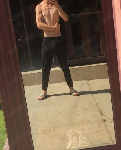 Ofer servicii de placere doamnelor