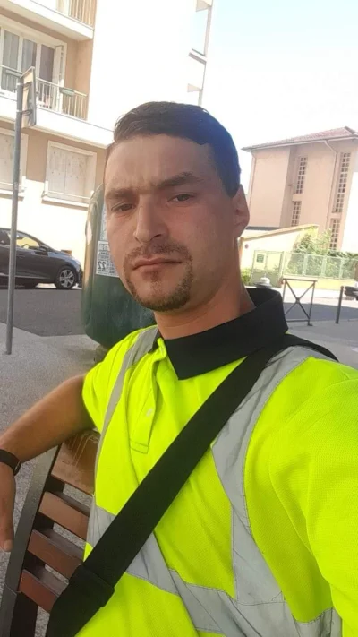 Caut o relație serioasă