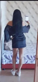 Brunetă Matură! Delfinului! - imagine 1