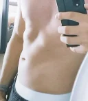 Discreție maxima bărbat pentru ea - scrie pe WhatsApp - imagine 1