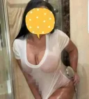 Bruneta independenta, locuiesc singura - imagine 1