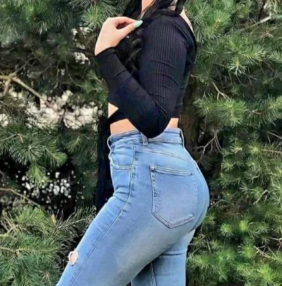 Buna sunt maia. am locație fac și deplasări