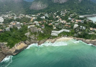 O fata pentru o relatie frumoasa cu un barbat educat si cu potential