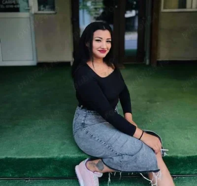 Hei, nouă în oraș