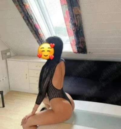 Noua in zona ,19 ani bruneta slim !!!