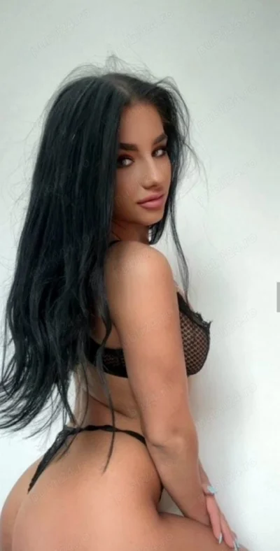 Buna sunt andreea !!!