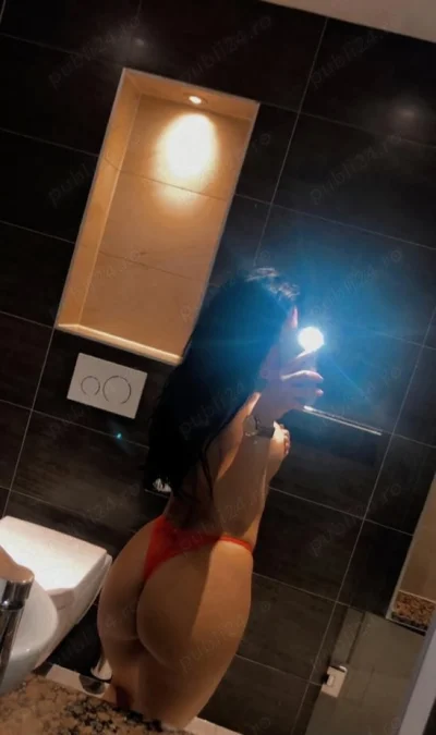 Show web ce calitate Poze 100% Reale