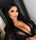 Bruneta frumoasa... - imagine 1