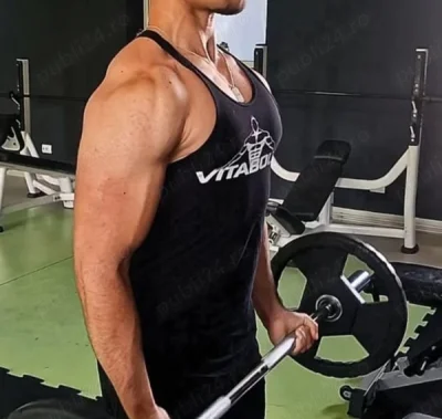 Bărbat venit la voi în oraș:)