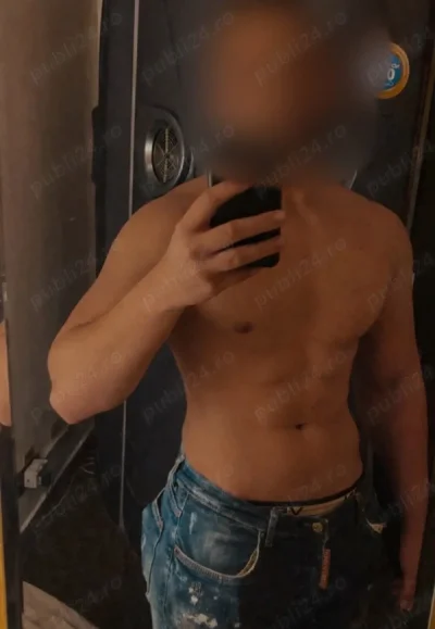 Doar pentru doamne domnișoare și cupluri