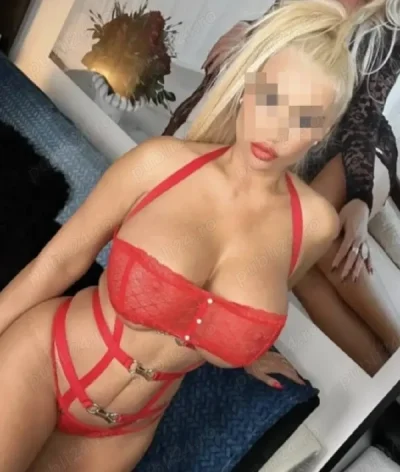 Incearca ceva diferit!!!blonda sexy 1,70 inaltime,te pot rasfata si cu masaj erotic!Ofer si show web