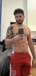 Bărbat discret, caut bărbați - imagine 1