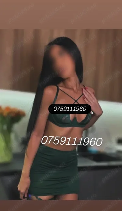 Noua in oraș ! Bruneta Slim Reală 100%