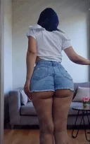 Bruneta focoasa - imagine 1