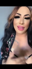 New transexula grasuta cu forme - imagine 4