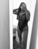 O bruneta apetisanta , carismatica si veritabila!! - imagine 1