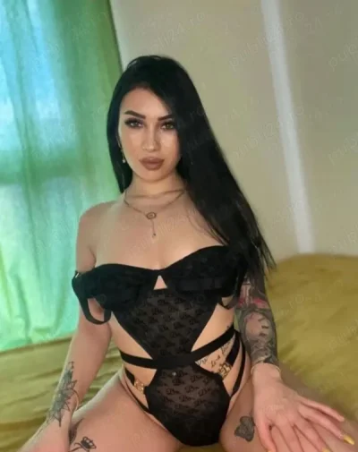 Deplasări si show web. mesaj pe whatsapp