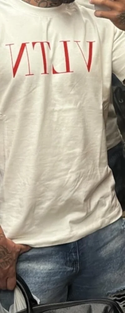 Bărbat 30 ani pentru masaj și servicii doamne și domnișoare